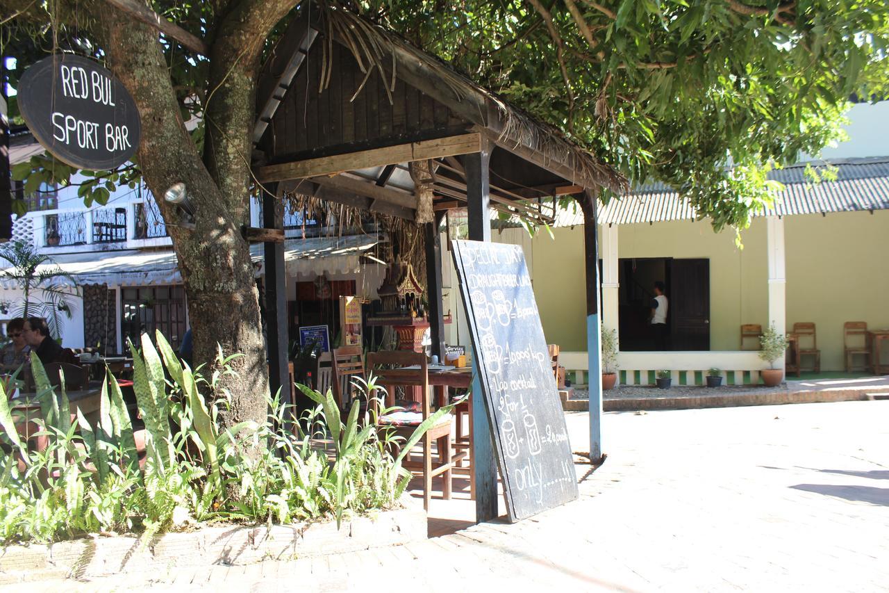 Y Not Laos Hostel Luang Prabang Exterior photo